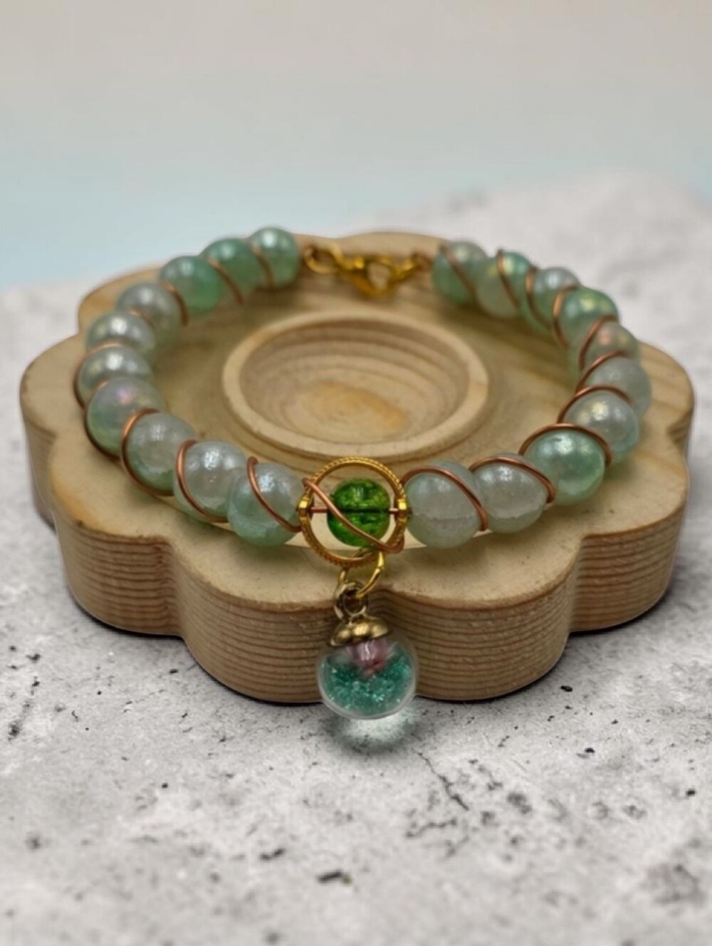 Handmade wirewrapped Elegant Green Beaded Bracelet